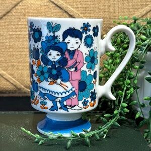 Vintage footed mug